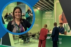 Vitafoods 2026 Faravelli video thumbnail: Faravelli trade show booth with attendees meeting at a reception desk and a smiling woman featured in a circular inset Vitafoods 2026 Faravelli video thumbnail: Faravelli trade show booth with attendees meeting at a reception desk and a smiling woman featured in a circular inset